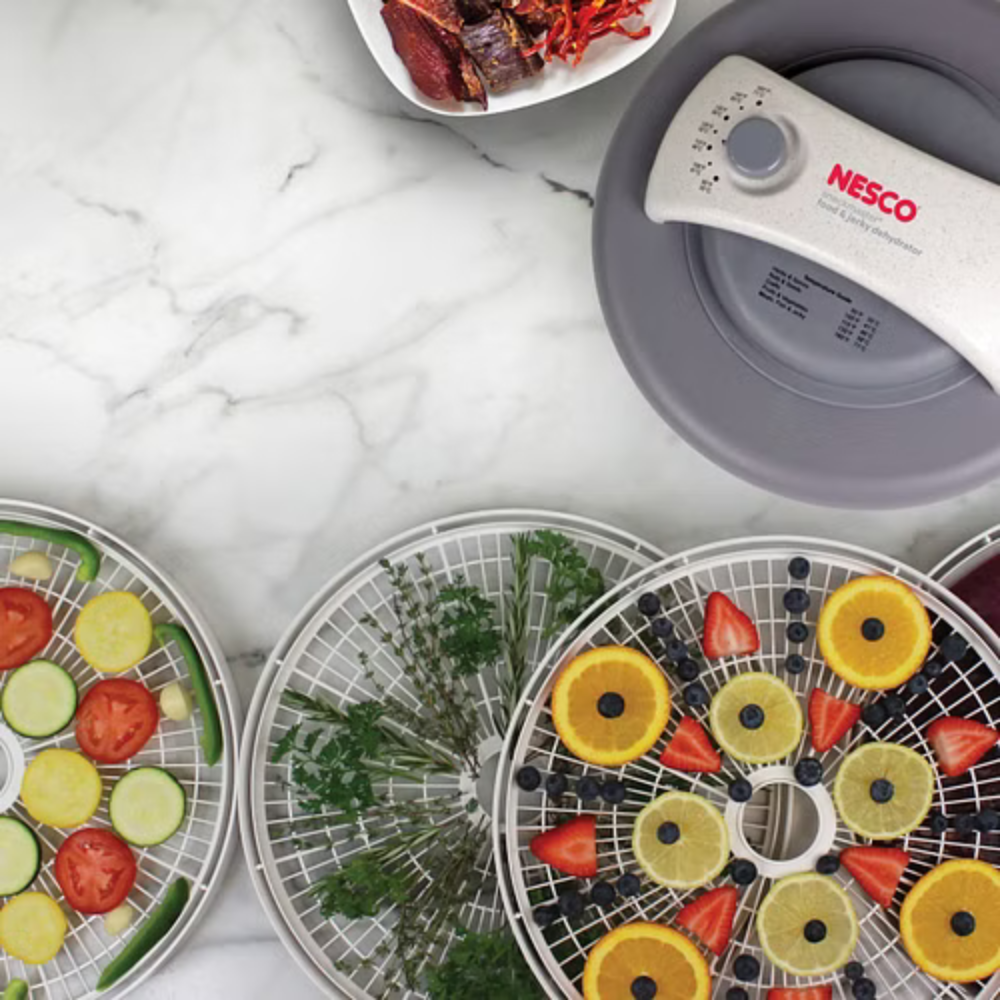 NESCO FD-61 500-Watt Food Dehydrator